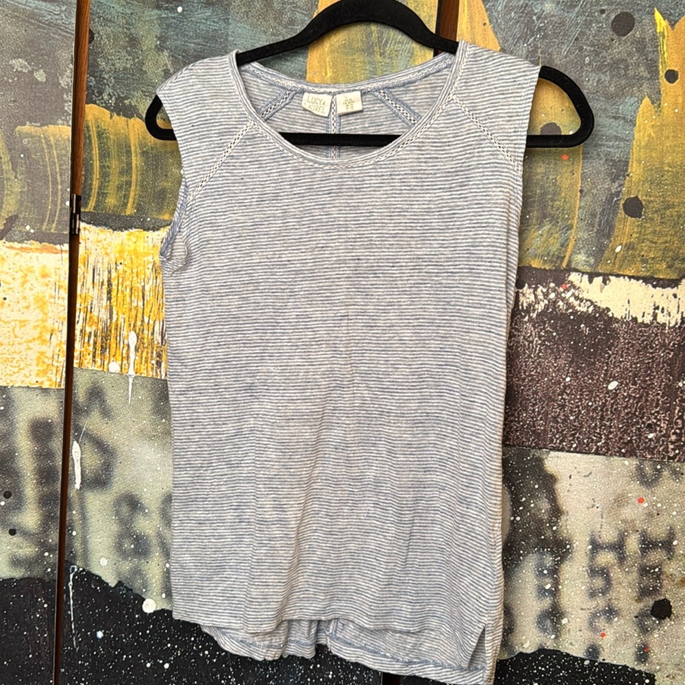 🌻 Lucy & Laurel striped Linen top